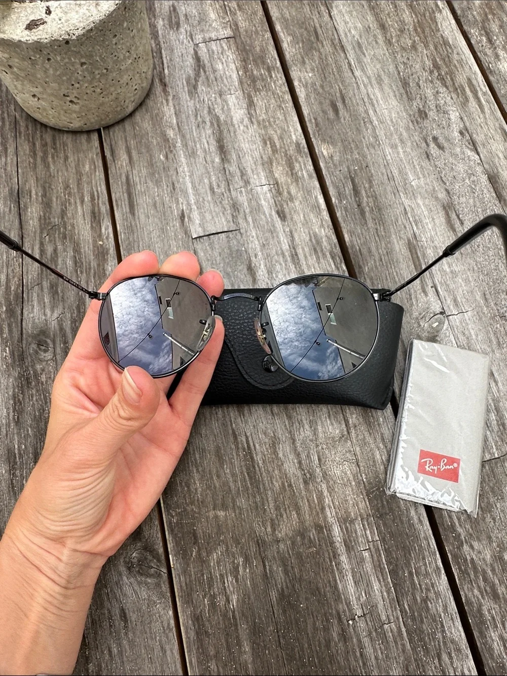 Ray-Ban Men’s Round Sunglasses - Black Frames with Dark Lenses